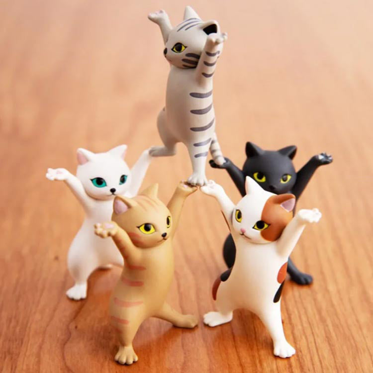 Cat Figurine Pen Holder and Desk Ornament — product image 4