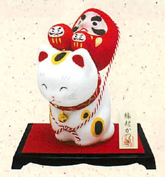 Chirimen Crepe Maneki-Neko Doll, Daruma Style