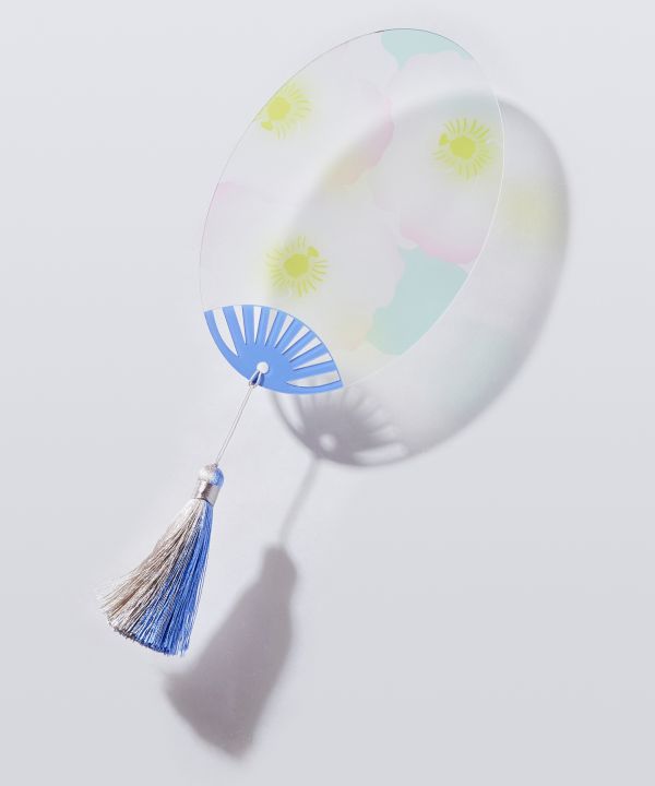 Compact Clear Uchiwa Fan, Fuyo Hibiscus — product image 5