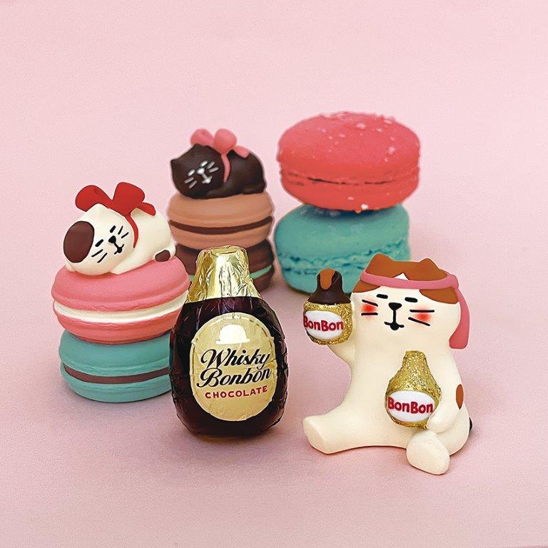 Concombre Bonjour Chocolate Whisky Bonbon Cat Figurine — product image 3