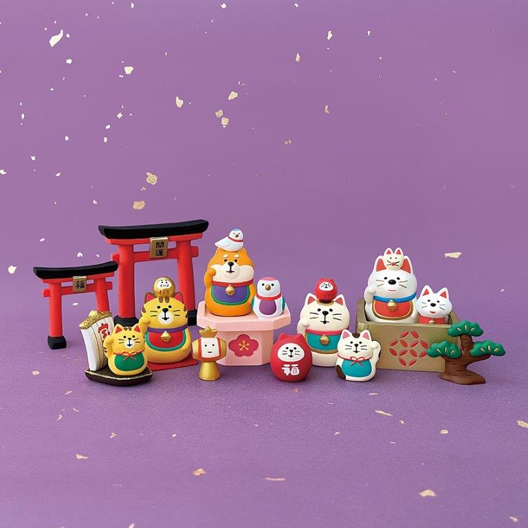 Concombre FUKUMONO Nosenose Beckoning Dog Figurine — product image 3
