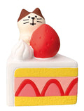 Concombre Konkon Sweets Parlor Kitten Strawberry Cake Figurine