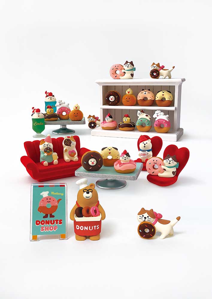 Concombre Mattari Donut Shop Kitty Donut Figurine — product image 3