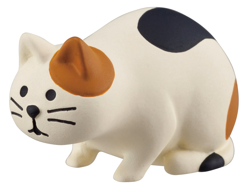 Concombre Observing Cat Figurine