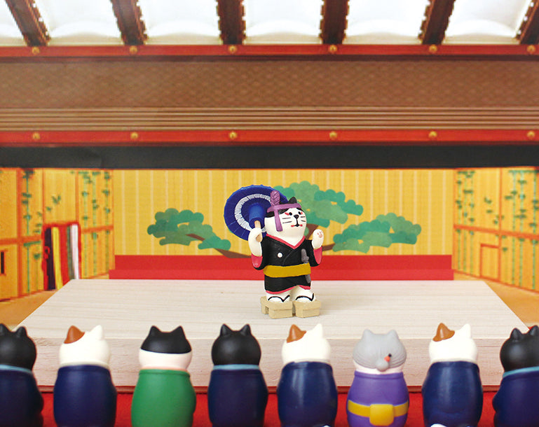 Concombre Tabineko Tokyo Ginza Kabuki Cat Figurine — product image 4