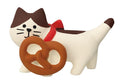 Concombre Yamaneko Bakery Bread-Carrying Kitten Figurine, Pretzel