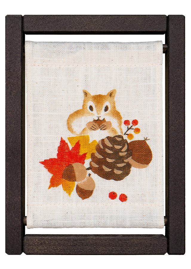 Koyomi Linen Art Frame, Squirrel Cheeks