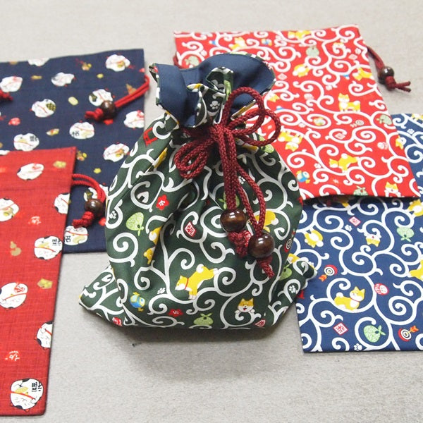 Shiba Inu Drawstring Pouch with Wooden Beads, Navy — product image 3